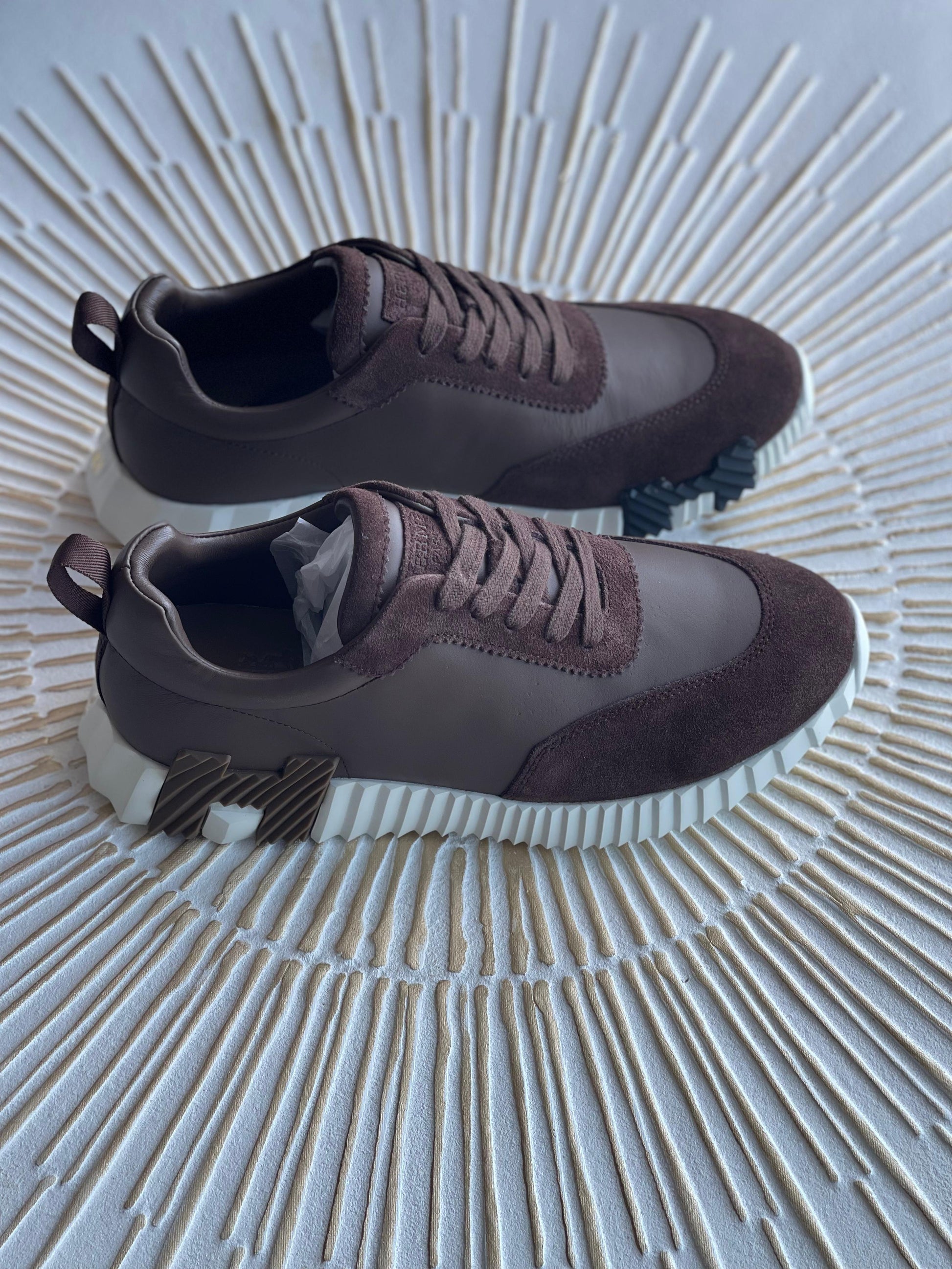 Hermès Bouncing Sneaker in Beige/Natural – Lightweight Suede & Mesh Urban Sneaker”