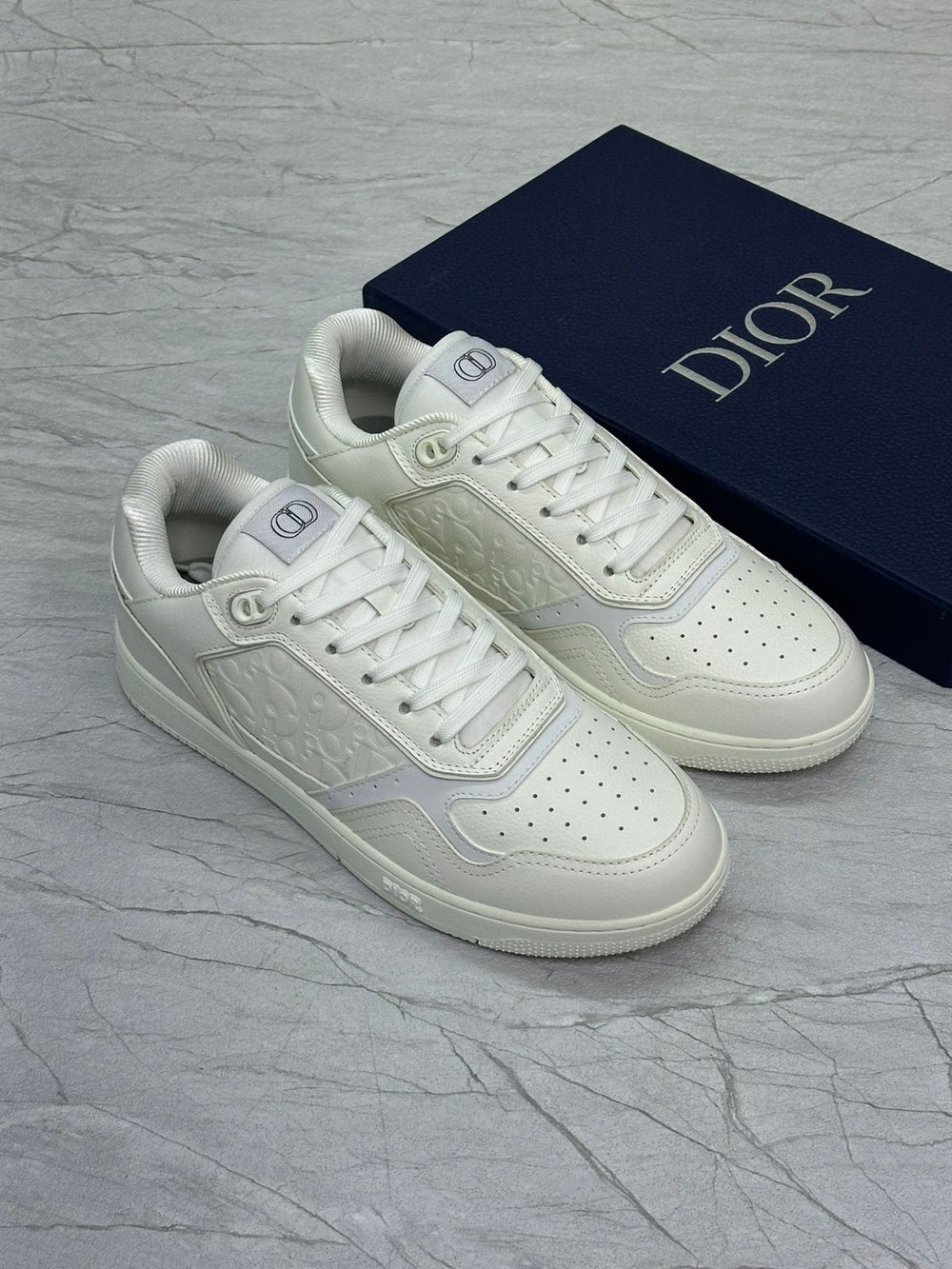 Dior B27 Uptown Low-Top Sneakers – White & Grey Smooth Calfskin with Dior Oblique Jacquard (Men’s)