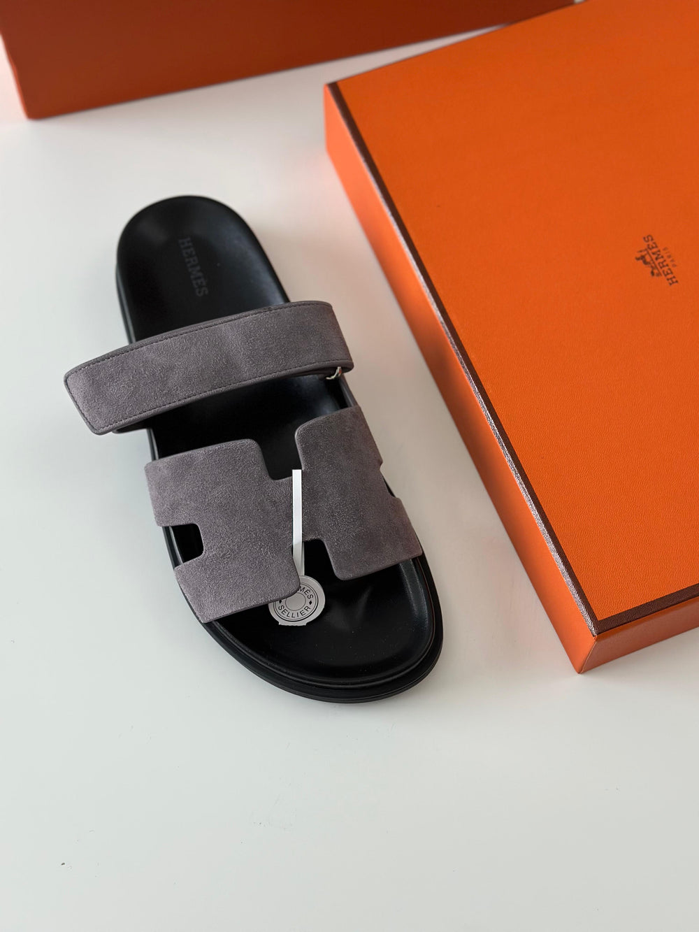Hermès Chypre Sandal in Light Grey Calfskin – Techno Slip-On with Adjustable H-Strap