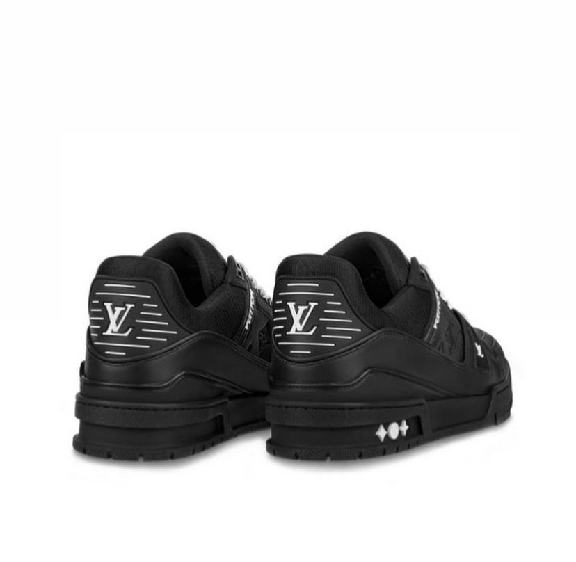 Louis Vuitton Trainer Black