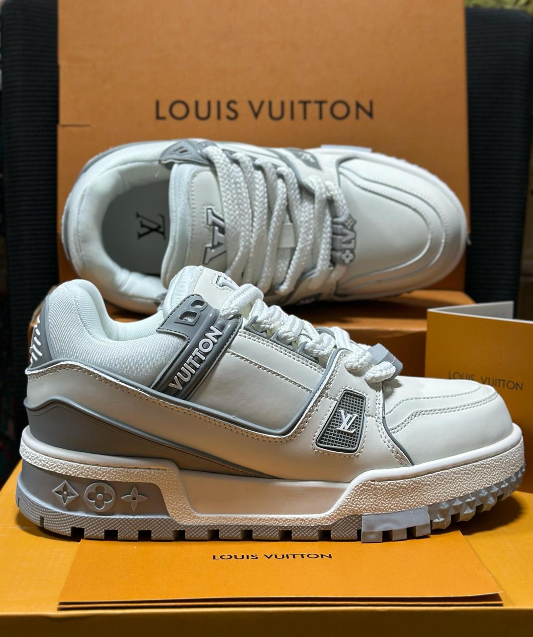 LOUIS VUITTON LV MAXI Grey WHITE