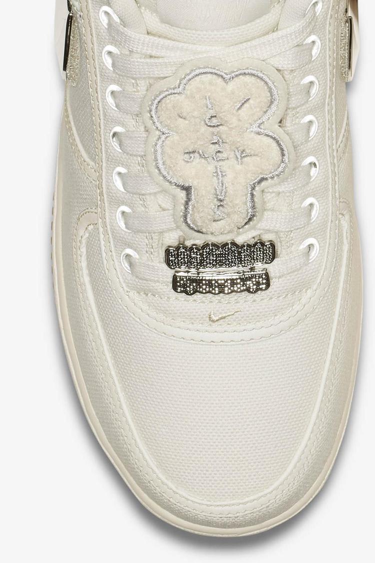 Travis Scott x Air Force 1 "White"