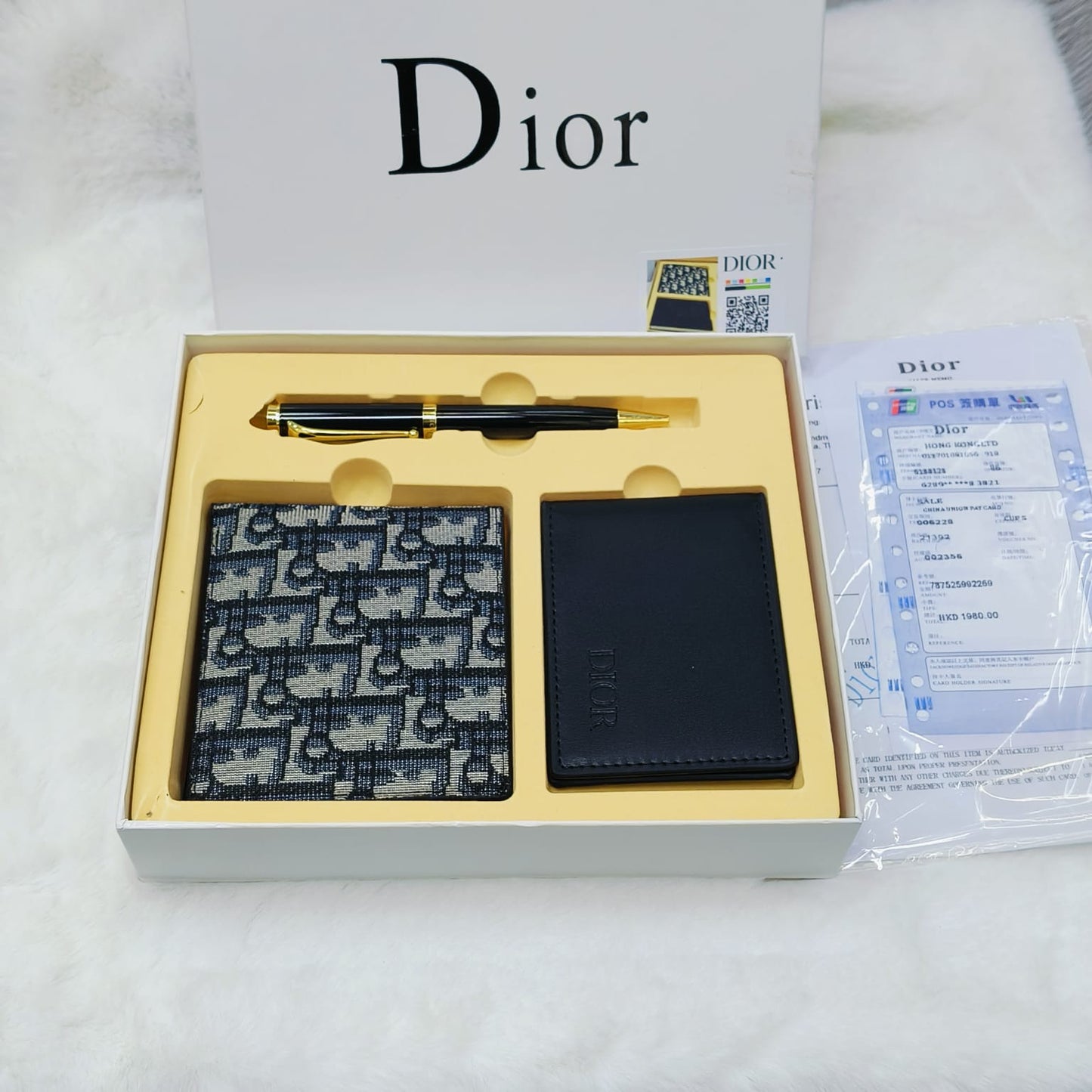 Dior wallet